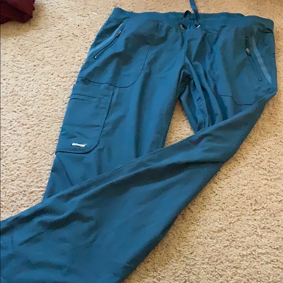 Scrub pants